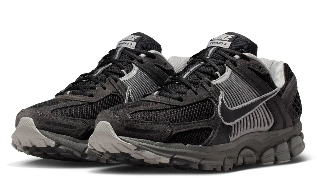 Zoom Vomero 5 Anthracite Flat Silver