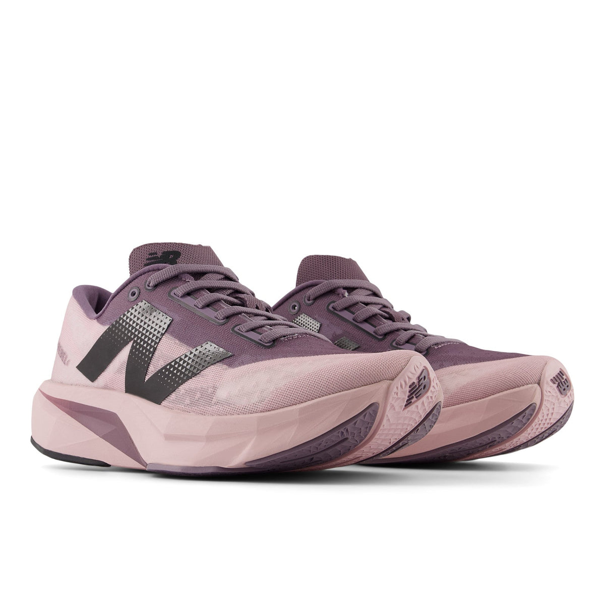 Women's FuelCell Rebel v4