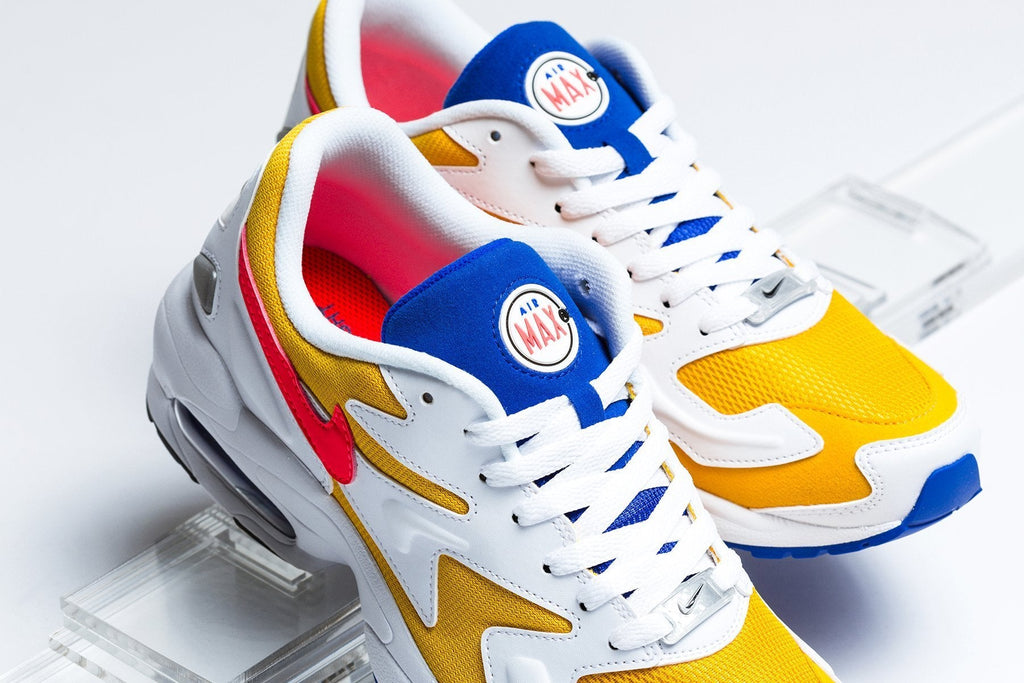 Air Max2 Light - University Gold/Flash Crimson/Racer Blue